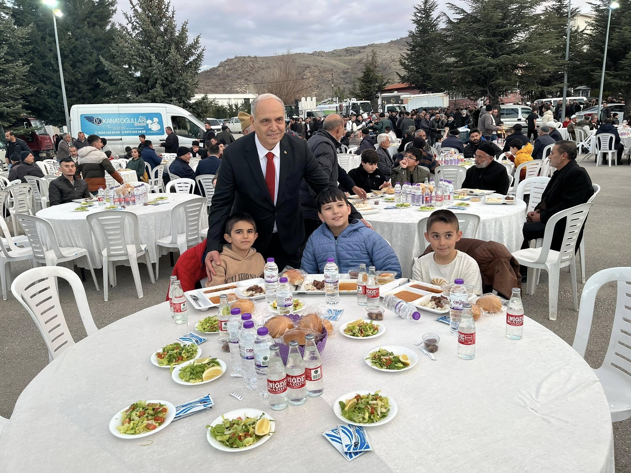 2025 YILI �FTAR YEME��M�Z